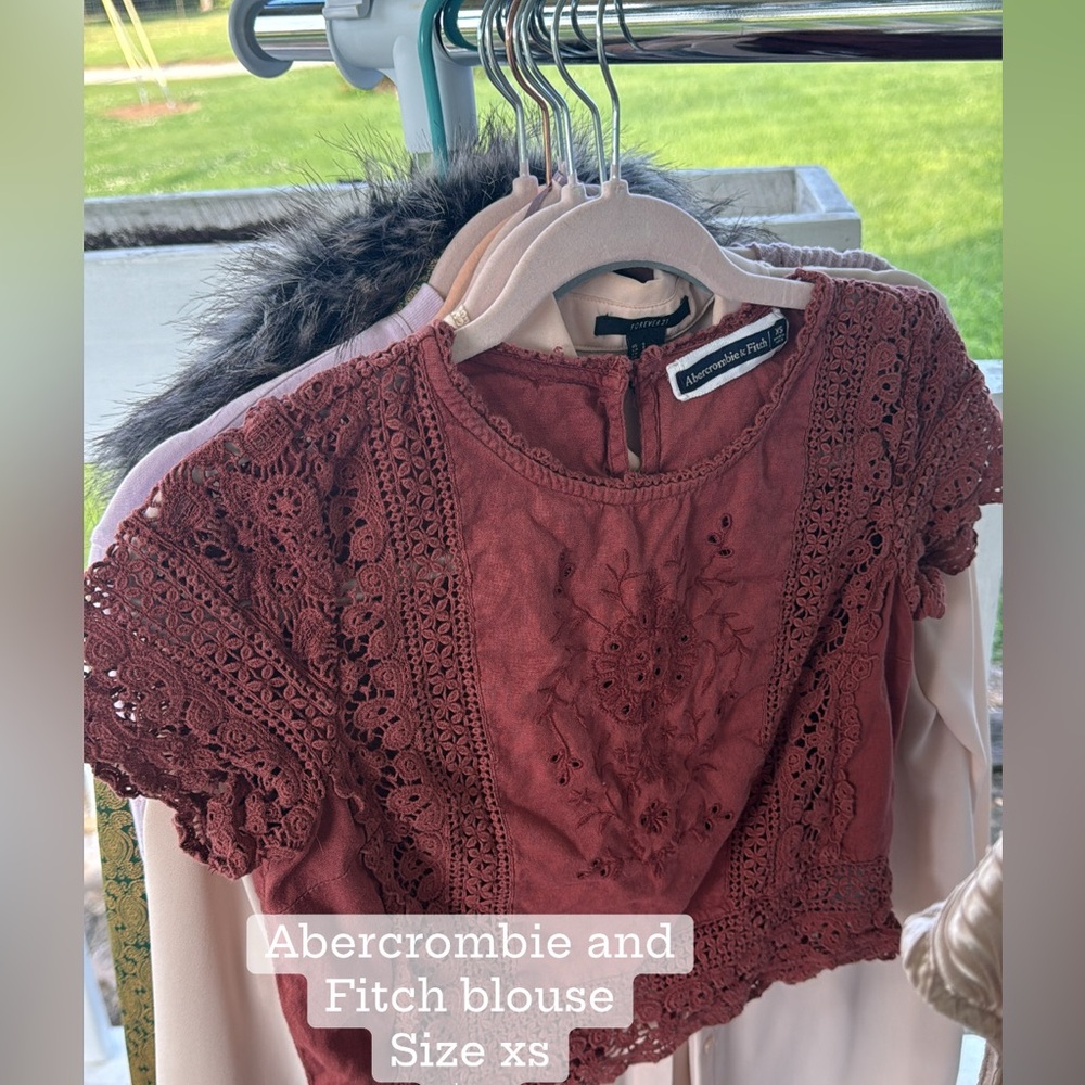 Abercrombie & Fitch Women's Burgundy Lace Blouse